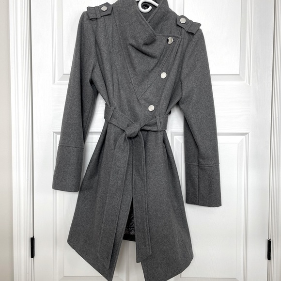 guess belted coat